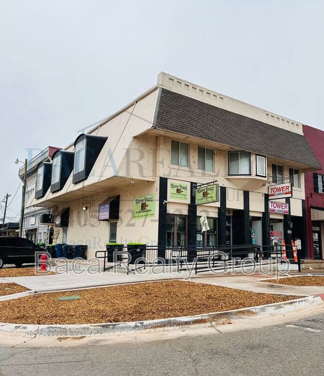 Building Photo - 105 S Canadian Ave
