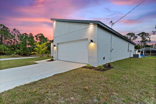 Building Photo - 1482 Gardenside Cir
