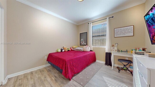 Building Photo - 154 SE 23rd Terrace