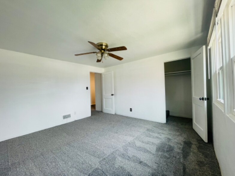 Building Photo - 2443 Paseo Rd