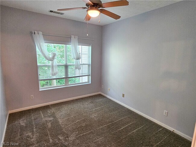 Building Photo - 1009 Aqua Marine Blvd