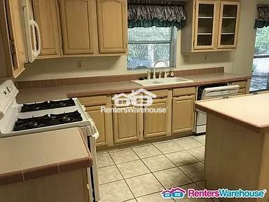 Building Photo - 29319 N 203rd Ave