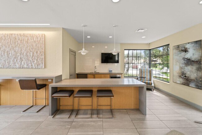 Building Photo - 3857 Coral Tree Cir