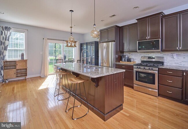 Building Photo - 3238 Waterstone Ct