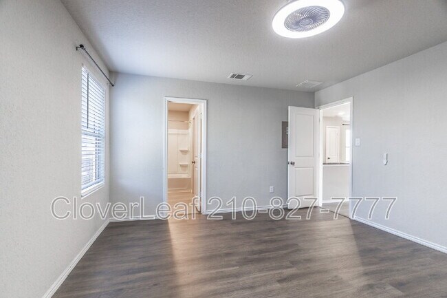 Building Photo - 547 Filibusters Trail