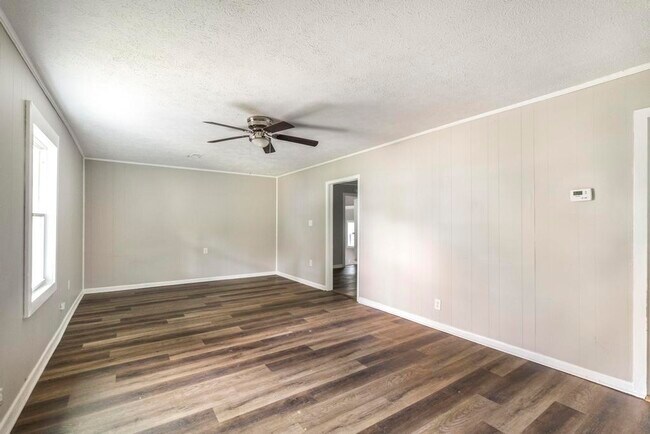 Building Photo - 1140 Schley St