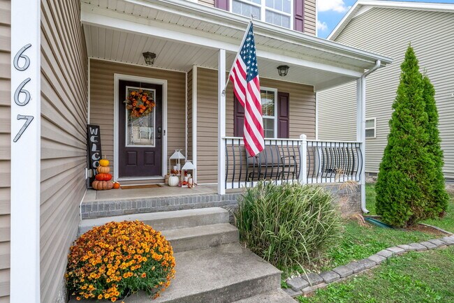 Building Photo - 667 Fox Hound Dr