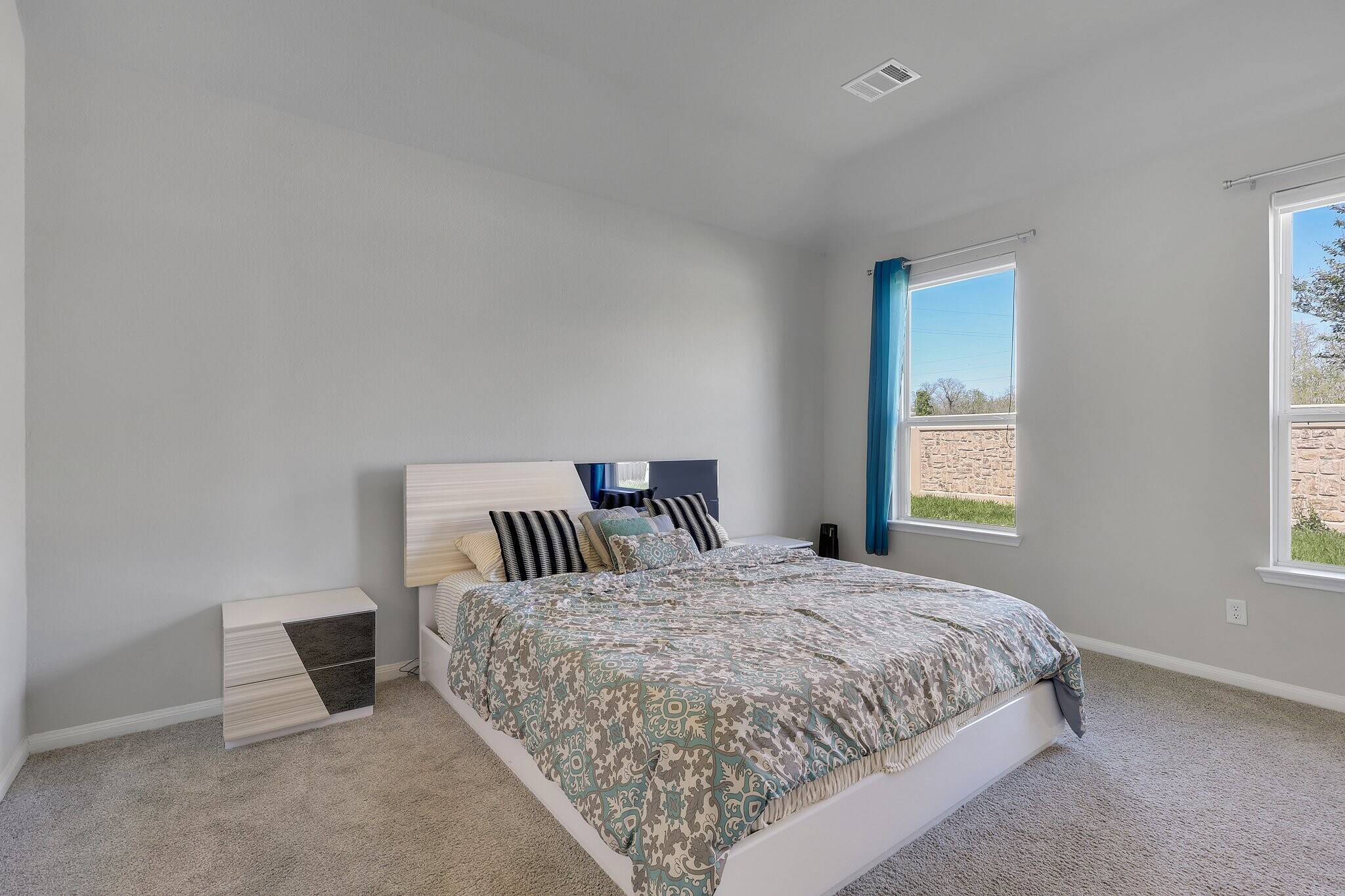 Building Photo - 2642 Sunlit Meadow Trl