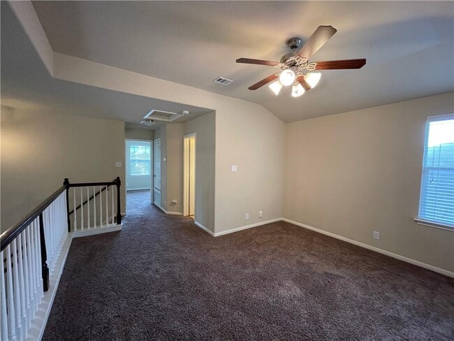 Building Photo - 1704 Rockland Dr