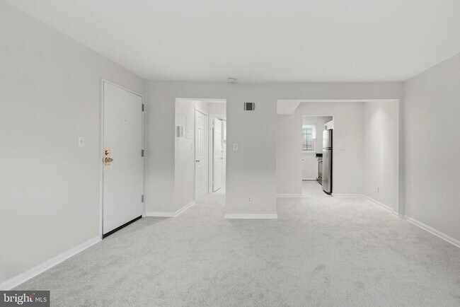 Building Photo - 525 Bashford Ln