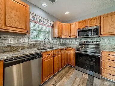 Building Photo - 11649 Boxer Ln