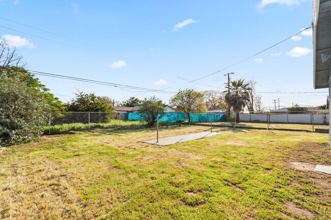 Building Photo - Rent to Own