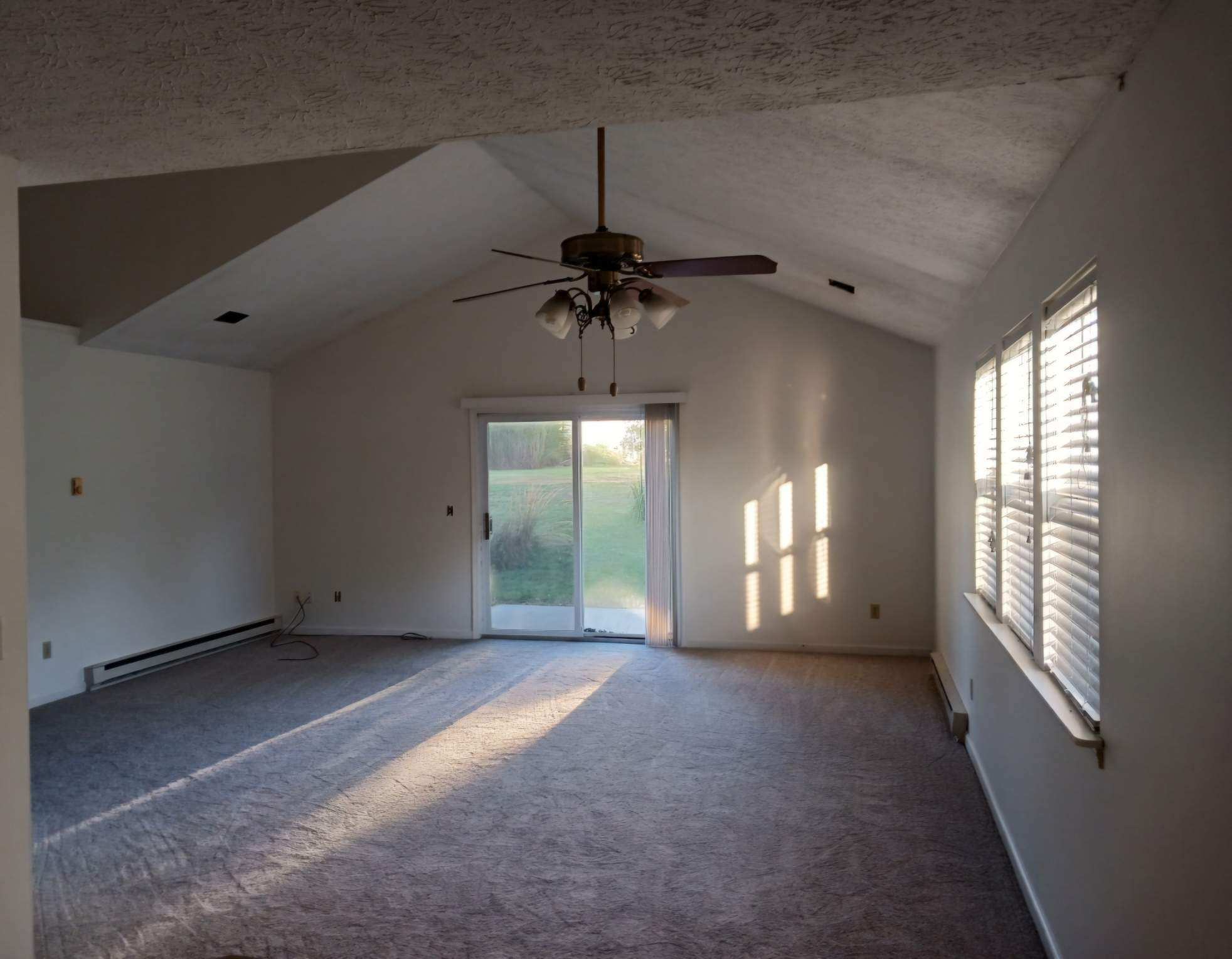 Building Photo - 2043 Rolling Meadows Ln