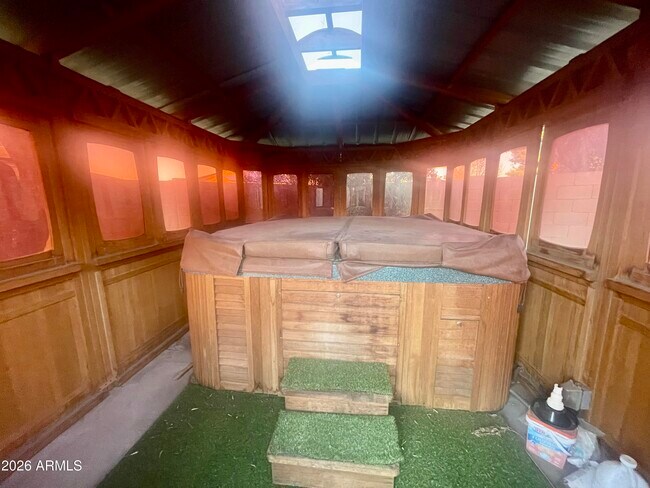 Building Photo - 508 E Angela Dr