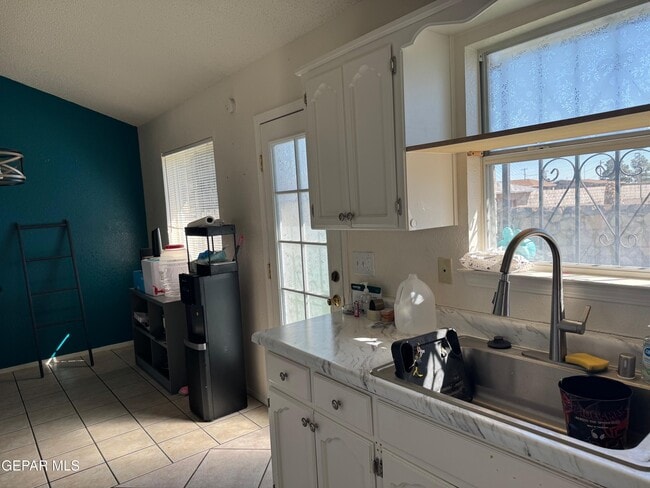 Building Photo - 4124 Edgar Park Ave