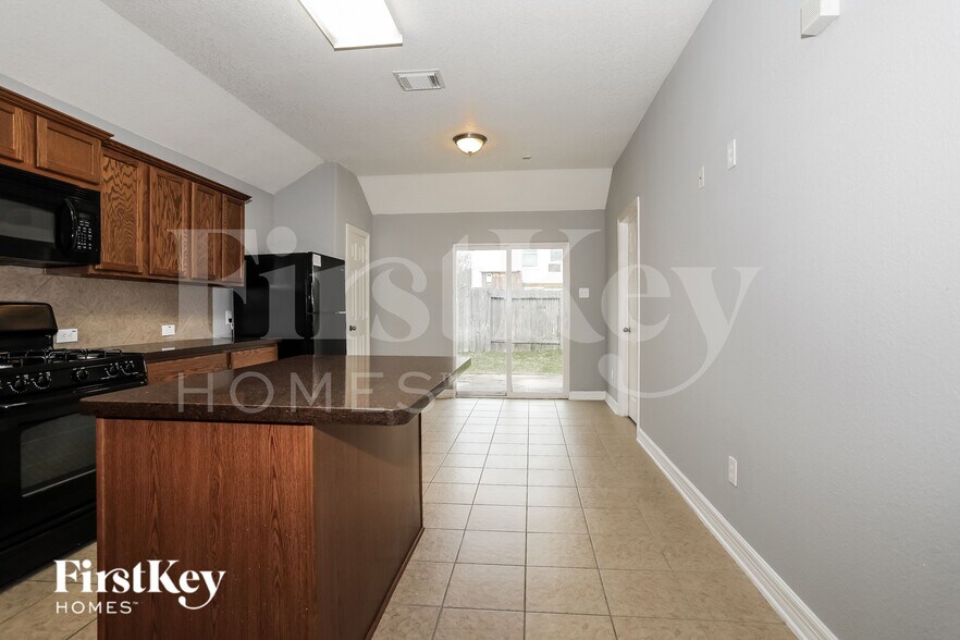 Building Photo - 1434 Loxley Dr