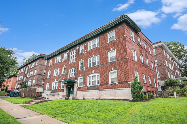 Building Photo - The Lillian