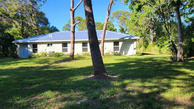 Building Photo - 2703 Ave G