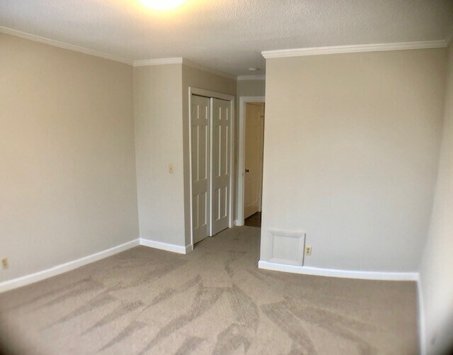 Building Photo - 101-C Westgate Circle-2BR/1.5BA-TOWNHOME!!!
