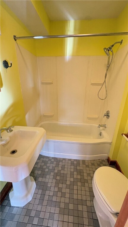 Building Photo - 240 Speed Hill Rd