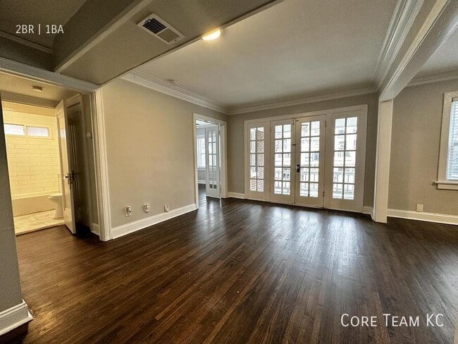 Building Photo - 217 E 46th St