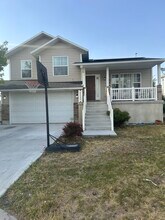 Building Photo - 3364 Brookway Dr