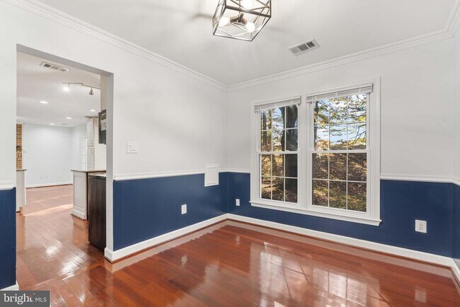 Building Photo - 2621 John Milton Dr