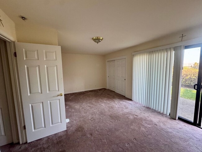 Building Photo - Adorable two bedroom in San Juan!