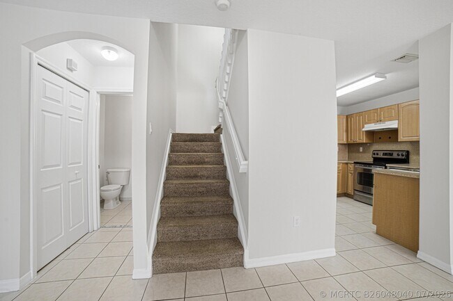Building Photo - 765 SW 107th Ave