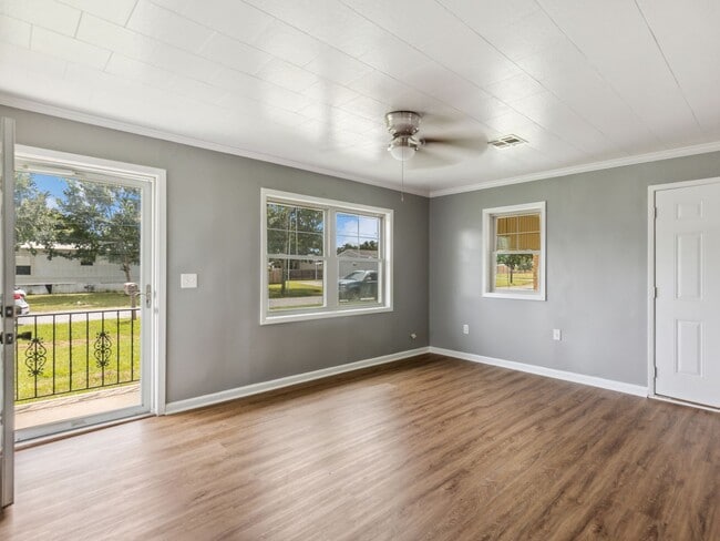 Building Photo - For Rent: Charming 3-Bedroom, 1-Bathroom Home in Arnaudville