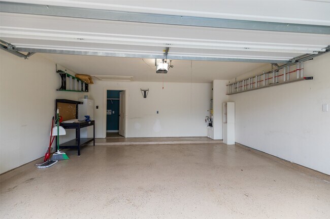 Building Photo - 19511 Dunlay Springs Dr