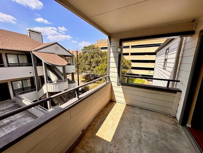 Building Photo - 2905 Swisher St