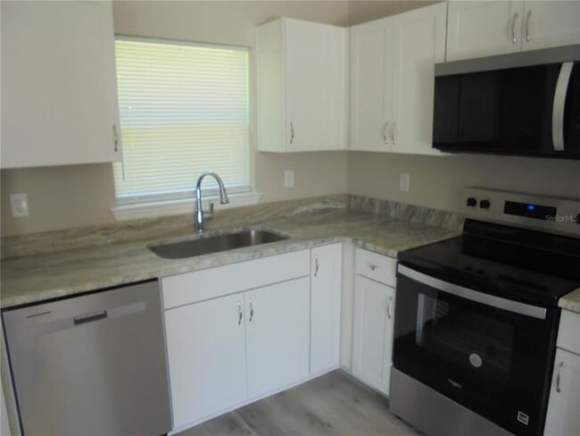 Building Photo - 1 Fisher Terrace Trk