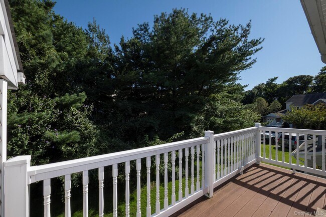 Building Photo - 123 Horizon View Dr