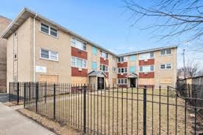 Building Photo - 3939 W 63rd St