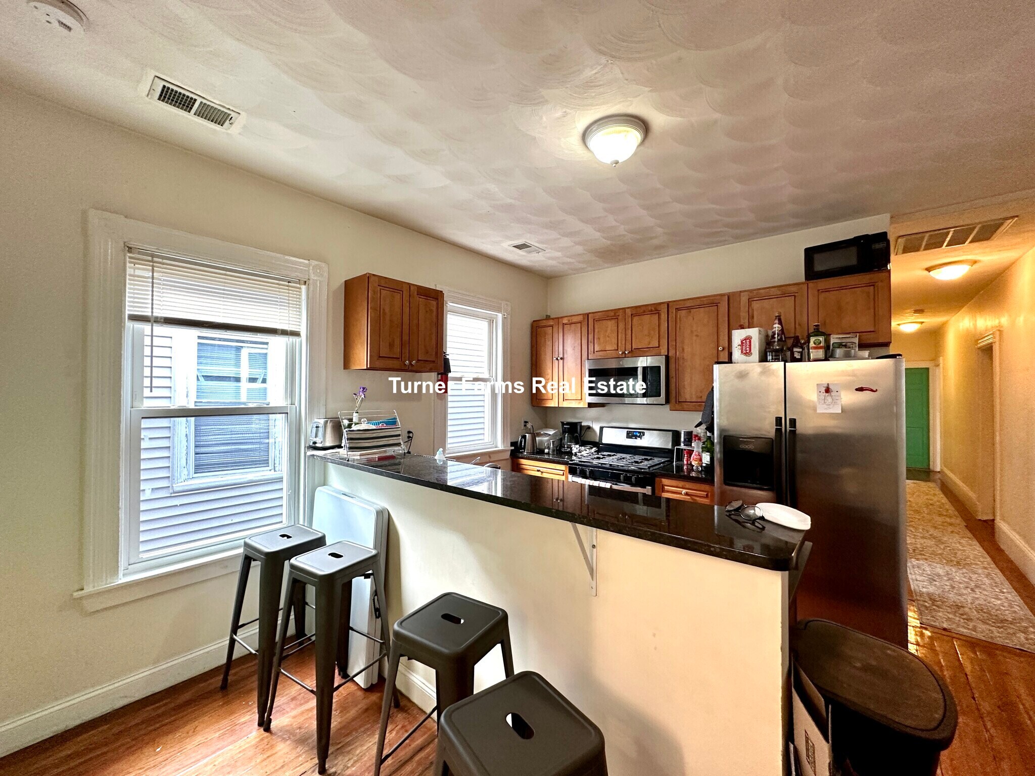 Building Photo - 8 Carmel St