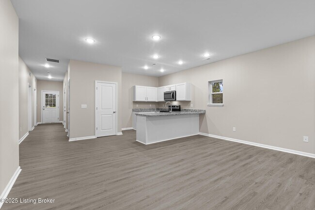 Building Photo - 3200 Maldon Ct