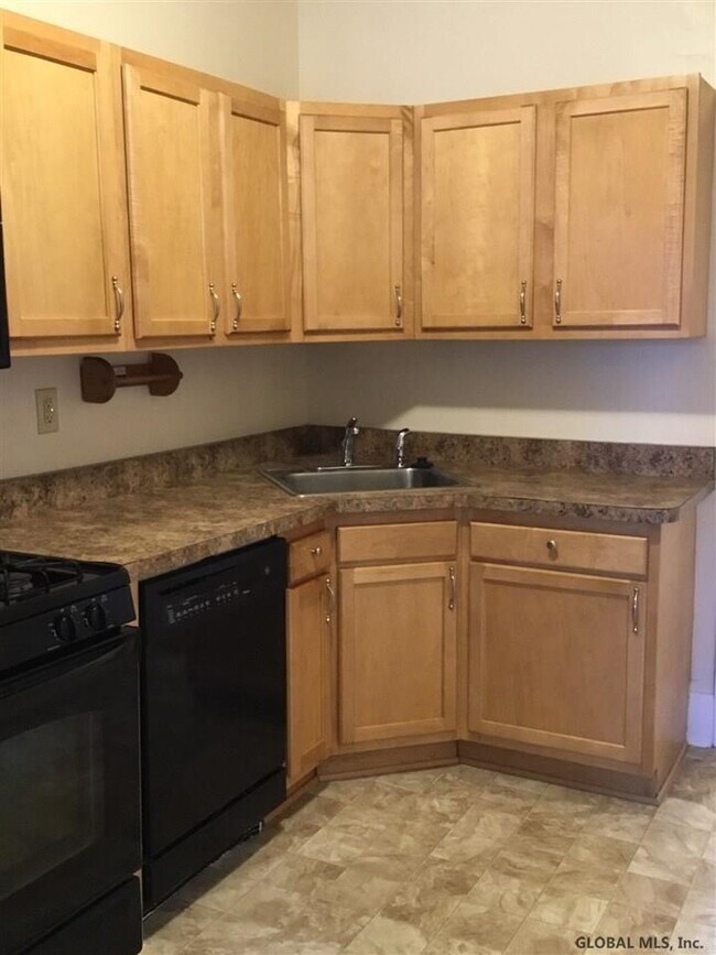 Building Photo - 3 Bogart Terrace