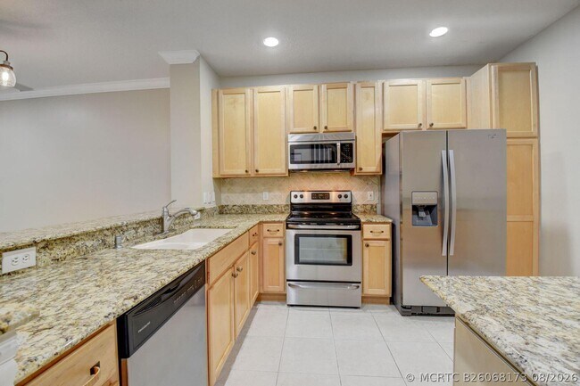 Building Photo - 9113 Tremezzo Ln