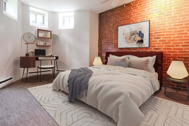 Building Photo - 67 St Germain St