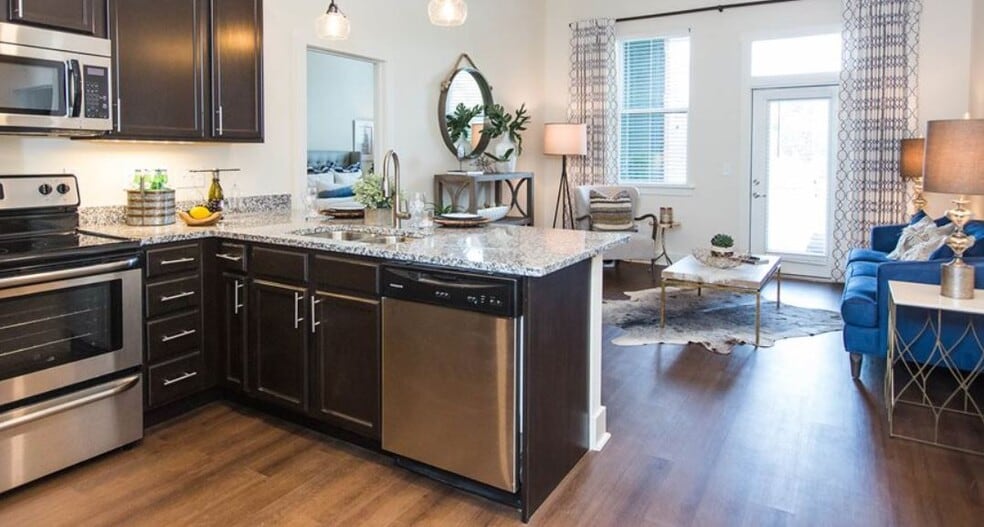 Primary Photo - The Luxe at Indian Lake Village