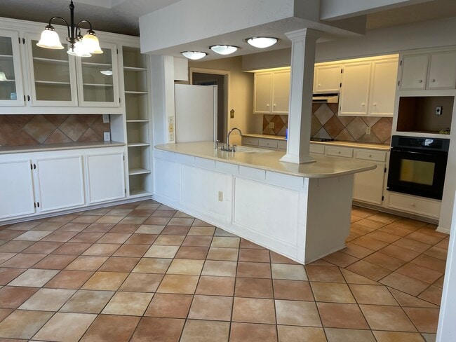 Building Photo - 870 Fenway Park