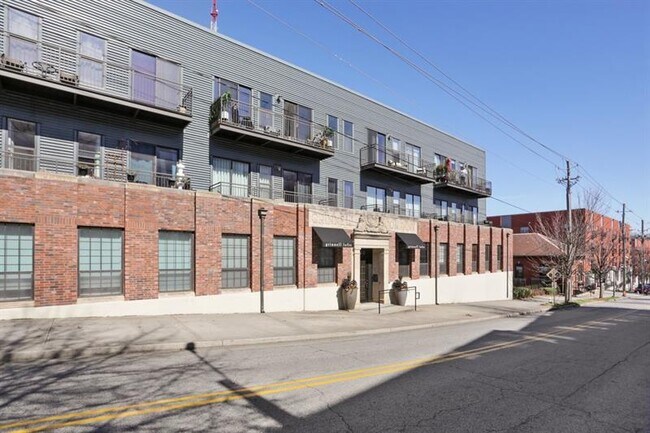 Building Photo - 200 North Highland Avenue Northeast