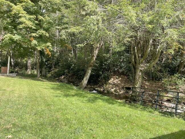 Building Photo - 5350 NC-194