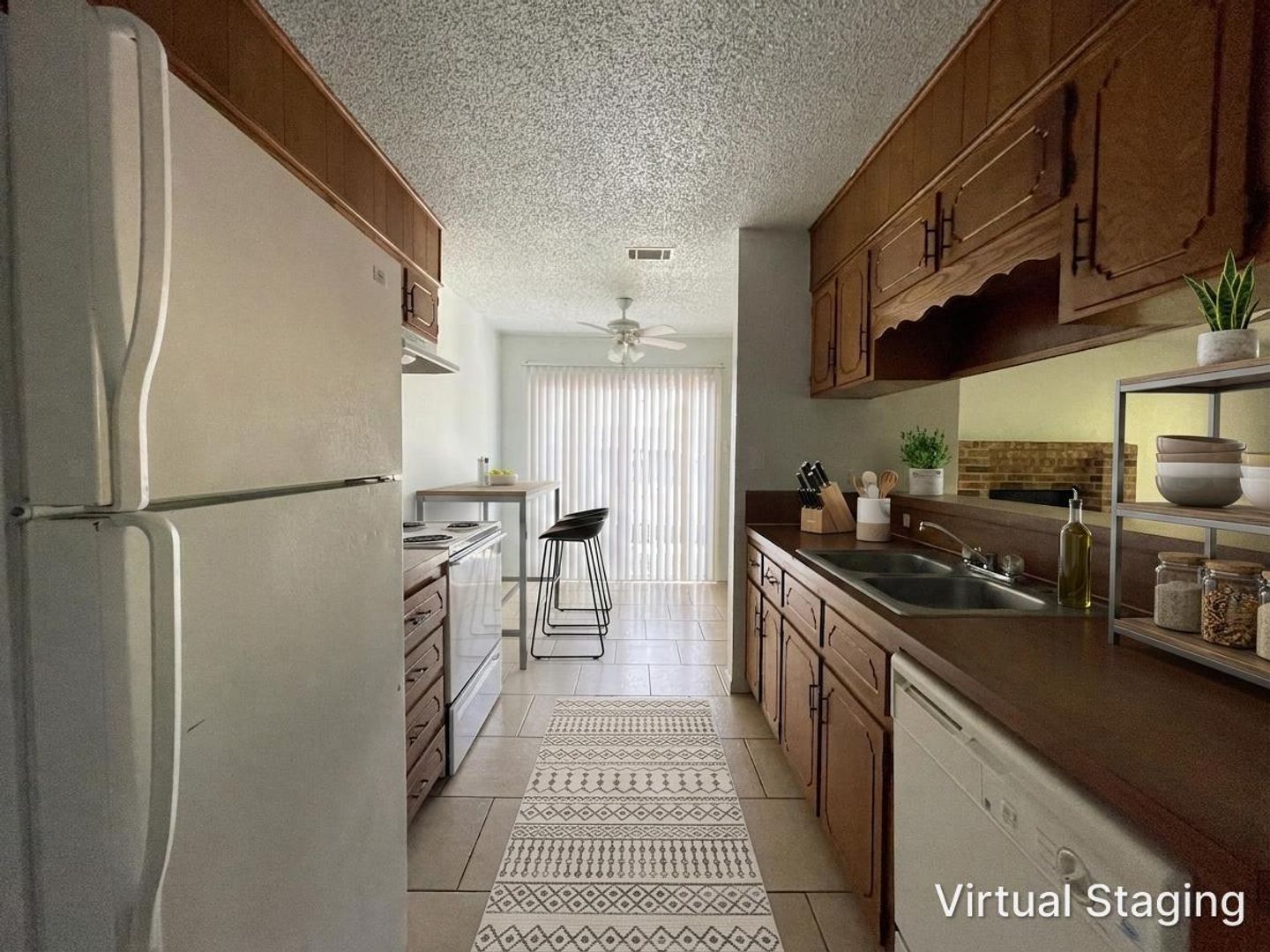 Building Photo - 1704 Bundrant Dr