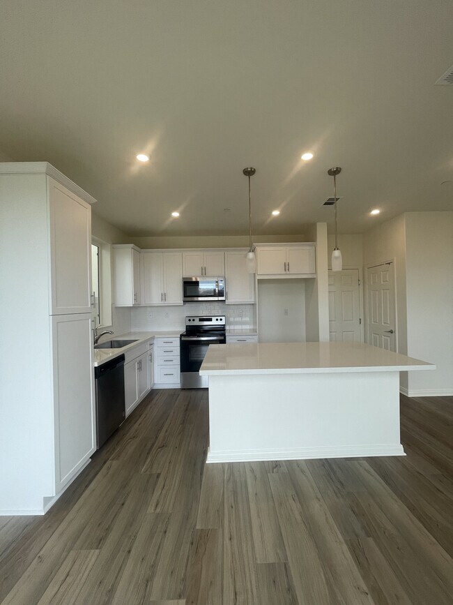 Building Photo - Helena Ridge