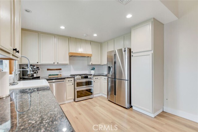 Building Photo - 3501 N Tamarind Ave