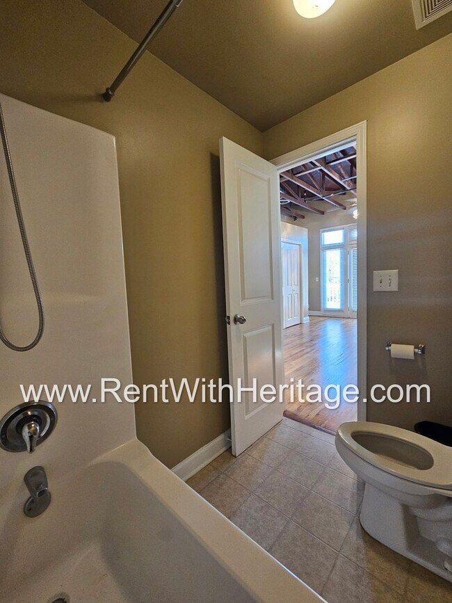 Building Photo - WOW!!.....GORGEOUS LOFT APARTMENT!!!!....DOWNTOWN VILLA RICA