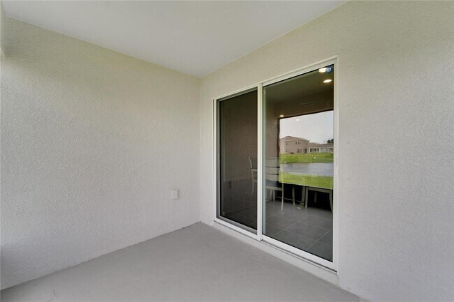 Building Photo - 3724 111th St E