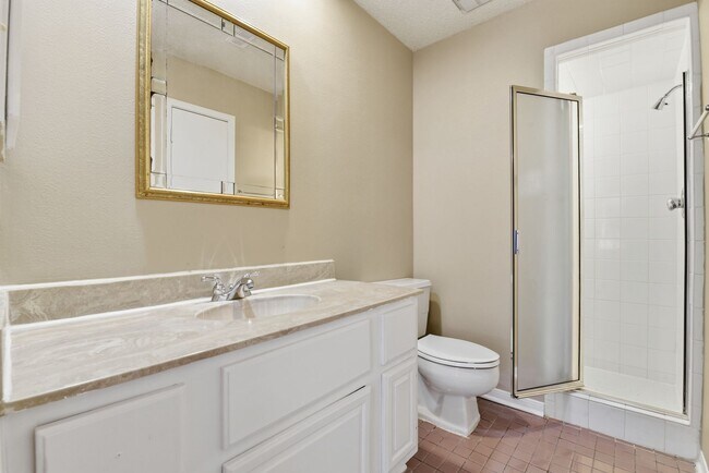 Building Photo - Come see this charming 2-story condo featuring 2 bedrooms and 2.5 bathrooms!